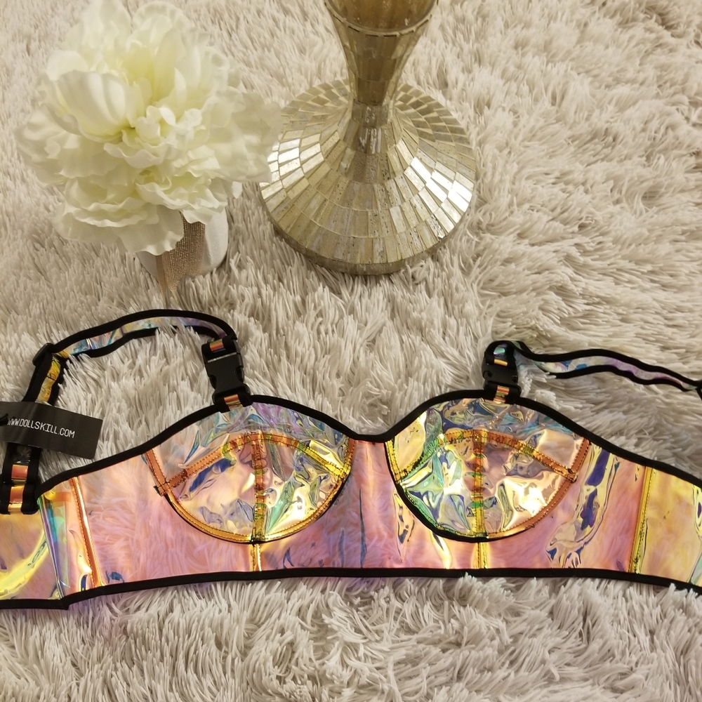 Clothes - Picture 2 of 3
